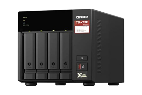 QNAP  TS-473A-8G Serveur NAS 4 Baies