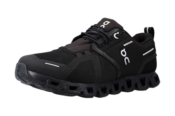 ON On Cloud 5 Waterproof W - All Black - Naiset - US 8 - Partioaitta