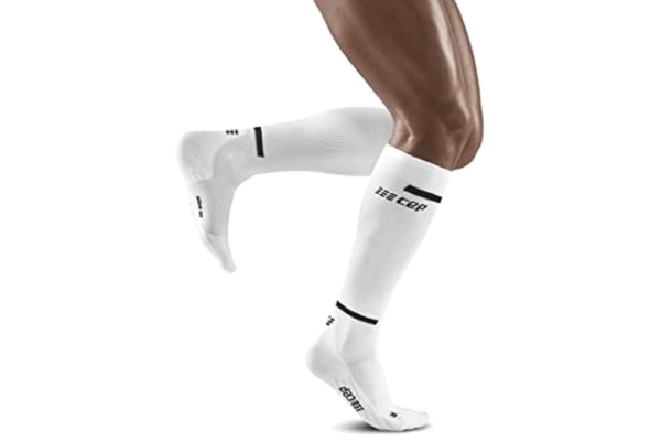 CEP  Tall V4 Kompressionsstrumpor dam röd/off white