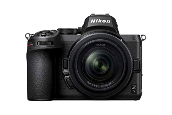 Nikon  Z5 + Z 24-50 mm spegelfri kamerakit (273-punkts hybridF, 5-axlig optisk bildstabilisering, 4K-film, dubbla kortplatser) VOA040K001 svart