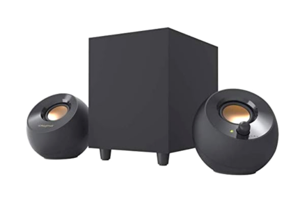 Creative  Pebble Plus 2.1 USB-drivna skrivbordshögtalare med nedåtriktad subwoofer och far field-element, upp till 8W RMS total uteffekt för PC och Laptop (Svart)
