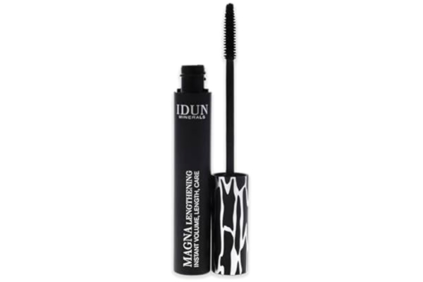 Idun Minerals  Magna Lengthening Mascara ger långa och fylliga fransar svart