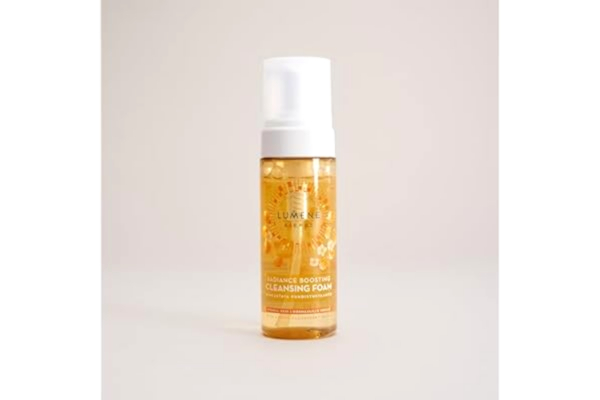 Lumene  Radiance Boosting Cleansing Foam 150ml