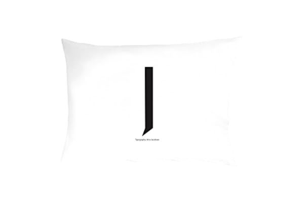 Design Letters  Personligt kuddfodral A-Z (70 x 50) J