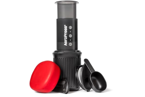 Aerobie AeroPress Go Resekaffepress-kit – 3-i-1 bryggmetod kombinerar French Press, Pour-over och Espresso – Fylligt kaffe utan sump eller bitterhet – Liten portabel kaffebryggare för camping och resor