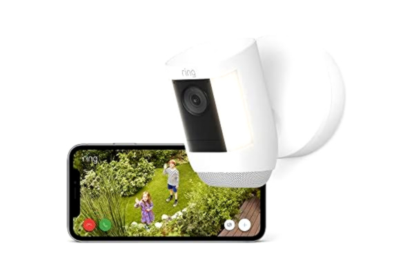 Ring  Spotlight Cam Pro Wired från Amazon | 1080p HD-video med HDR, 3D rörelseavkänning, fågelperspektiv, LED-spotlights, kabelansluten installation