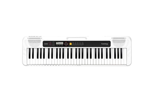 Casio  CT-S200WE CASIOTONE tangentbord med 61 standardknappar och medföljande automatik, vit