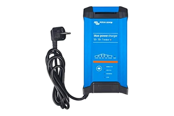 Victron Energy Akkulaturi blue smart ip22, 12v 15a, 3 lähtöä
