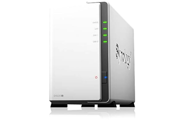 Synology  DS220j 16 TB 2 Bay Desktop NAS-oplossing | geïnstalleerd met 2 x 8 TB Toshiba N300-drives