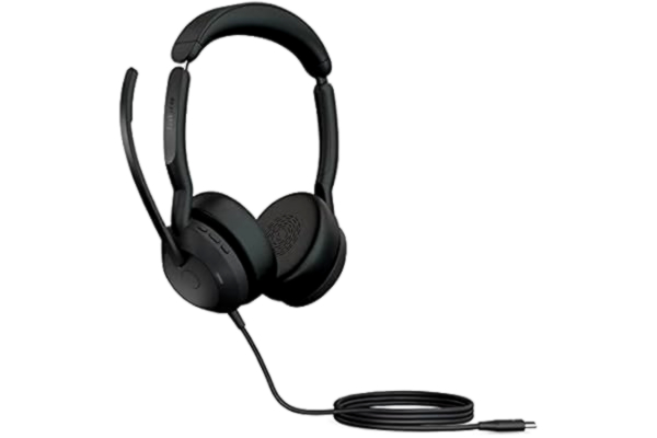Jabra  Evolve2 50 trådbundet stereoheadset med Jabra AirComfort-teknik, brusreducerande mikrofoner och aktiv brusreducering – fungerar med alla ledande UC-plattformar som Zoom och Google Meet – svart