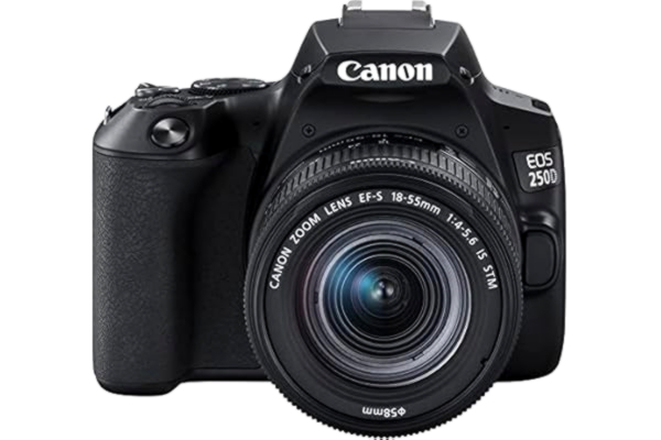 Canon  EOS 250D 18-55mm III