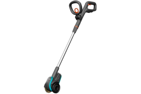 Gardena  batteridriven fogborste EasyWeed 1800/18V P4A Ready-To-Use Set: Fogrengöringsredskap och ogräsborttagare, med ståltrådsborste, rengöringsset inkl. batteri och laddare (14820-20)