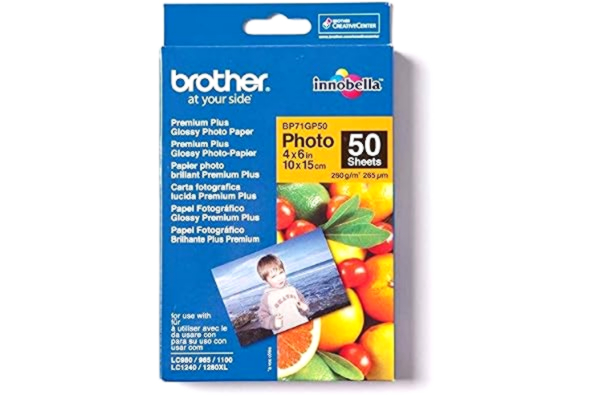 Brother  BP71GP50 — förpackning med 50 ark glansigt Premium fotopapper 10 x 15 (260 gsm), vit