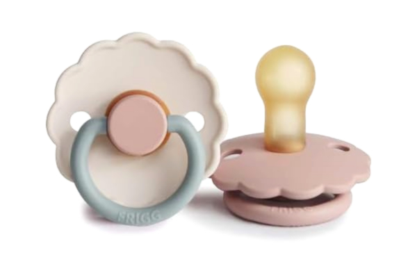 Daisy FRIGG Daisy Latex Napp 2-Pack | Naturgummi napp | BPA-fri | Tillverkad i Danmark | Symmetrisk Körsbärsformad Bröstvårta (Blush/Cotton Candy, Storlek 1 (0-6 Månader))