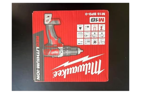 Milwaukee  M18BPD-0 kombiborrmaskin, rosa, röd