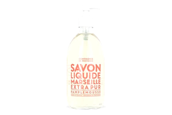 Compagnie De Provence Compagnie de Provence, Provence flytande tvål rosa grapefrukt färska fruktiga noter av grapefrukt och apelsin rosmarin och timjan kryddig och fruktig, mandel, 495 ml