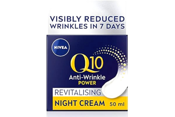 Nivea NIVEA Q10 Anti-Wrinkle Power Revitalising Night Cream (50ml), Anti-Wrinkle Face Cream with Skin Identical Q10 and Creatine, Regenerative Night Cream for 3x Wrinkles