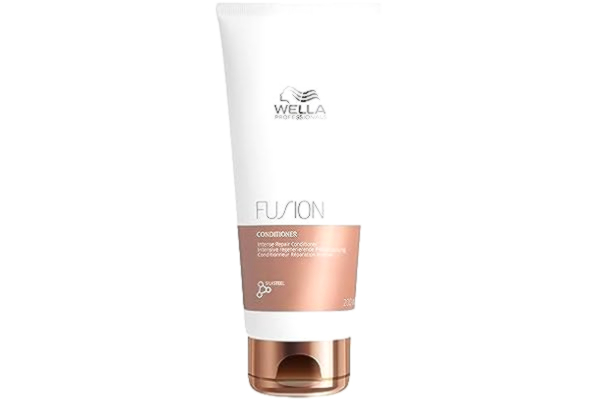 Wella  Professionals Fusion Intense Repair Conditioner - Intense Repair & Smoothening Conditioner for Dry & Damaged Hair - Boosts Shine & Protects Hair Against Breakage 200ml