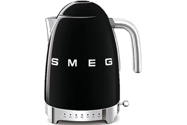 SMEG  Vannkoker 50&apos;s Style - Svart - 2400 W
