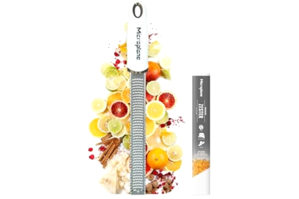 Microplane  Zester Rivjärn i White för Citrusfrukter, Parmesan, Ingefära, Choklad och Muskotnöt med fint blad av rostfritt stål – Tillverkad i USA